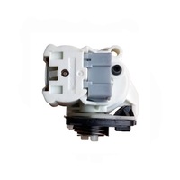 фото thumb №11, Замок кришки багажника renault clio ii 01- wrc