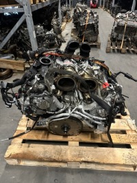 фото thumb №1, Двигатель lamborghini urus se 4.0 tfsi dwh комплект