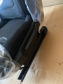 фото thumb №13, Renault trafic iii iv vivaro сидіння диван сидіння салон оббивка