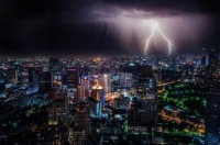 УСТОЙЧИВАЯ К ПЕРЕПАДАМ НАПРЯЖЕНИЯ РАЗВЕДЧАЯ ПЛАНКА 60 А, УДЛИНИТЕЛЬ С 8 РОЗЕТКАМИ, 3 м, 3G1,5, ФИЛЬТР РЧИ