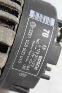 Audi оригинальный номер 037906461b расходомер массовый воздуха Оригинал, фото thumb