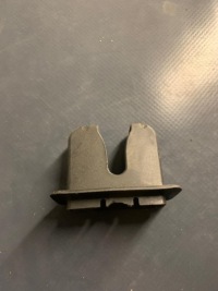 Купить Защита пластик замка крышки задний  alfa romeo giulia, фото thumb