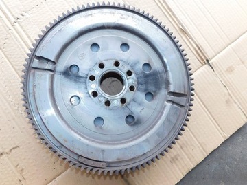 фото thumb №14, Toyota avensis t27 2.0d4d 09r зчеплення двомасовий маховик