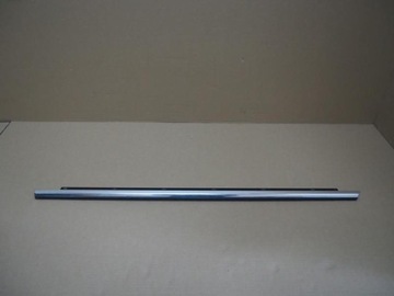 фото thumb №1, Планка накладка дверь уплотнитель стекла правые зад audi a8 d3