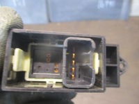 фото thumb №4, Кнопка скло правий задня mr587944 mitsubishi asx 10-16 r.