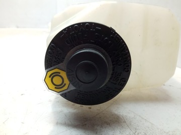 фото thumb №4, Toyota camry 01-06 бачок жидкости тормозного