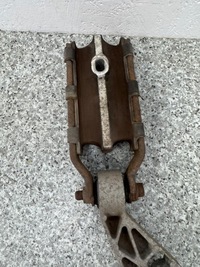 фото thumb №5, Кронштейн подушка двигателя volvo xc70 iii 2007-2016 31262935