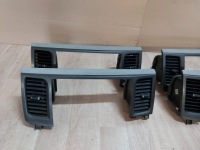 фото thumb №1, Toyota sienna рамка радио решётка обдув панель