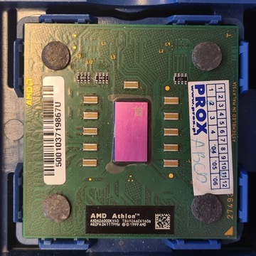 AMD Athlon XP 2600 AXDA2600DKV4D