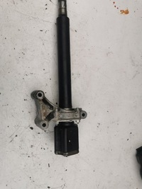 фото thumb №1, Alfa romeo оригинальный номер 55234761 кронштейн опора полуось