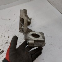 Volvo v40 2 d4 2,0d d4204t14 кронштейн кронштейн кронштейн двигателя генератора с Разборки, фото thumb