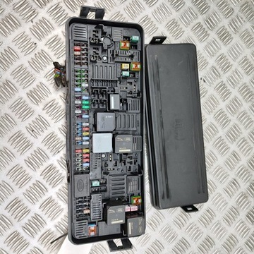 фото thumb №5, Land rover range rover sport l494 2018 рамка / модуль предохранителей