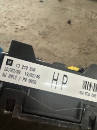 фото thumb №1, Коробка предохранителей opel оригинальный номер 13220830