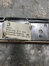 фото thumb №7, Молдинг dekor консолі mercedes w211 a2116800371