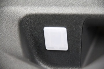 фото thumb №4, Tapiverka боковина двері зад лівий vw golf viii led