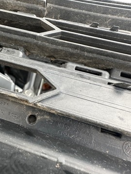 фото thumb №11, Решітка радіатора решітка радіатор vw touareg 7p рестайлінг defekty 7p6853651j