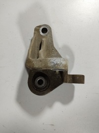 фото thumb №1, Volvo v60 13r- кронштейн подушка двигателя