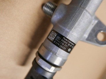 BMW F39 F48 G30 РЕЙКА ВПРЫСКА 8579240 190КМ