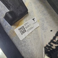 Верхній частина оббивка багажника tesla model x plaid 2022r 1635676-88-a Доставка, фото thumb