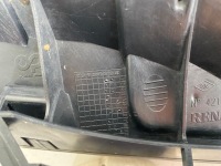 фото thumb №7, Renault оригінальний номер 8200012581 решітка радіатора решітка радіатора