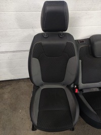 фото thumb №4, Opel grandland x заднее сиденье обивка