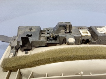 фото thumb №6, Toyota sienna ii xl20 03- держатель потолок лампа воздуховод правый
