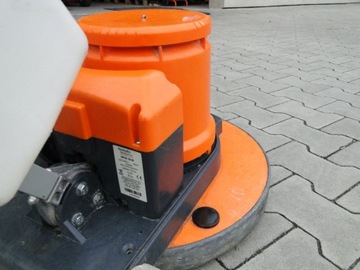 POWERFUL NUMATIC 1515 полировальная машина, поломоечная машина, шлифовальная машина