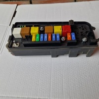 фото thumb №1, Opel vectra c коробка предохранителей 13165901bx