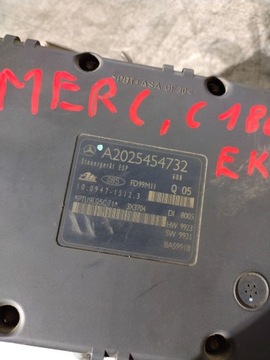 фото thumb №5, Насос abs a2025454732 mercedes w202