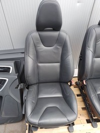 фото thumb №8, Сиденья диван обшивки обивка комплект volvo xc60 r design 2012