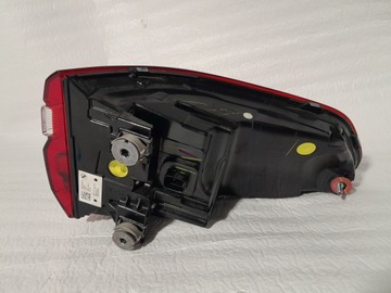 фото thumb №8, Bmw x7 g07 лампи зад комплект usa 5a164a6 5a164a5 5a164a4 5a164a3