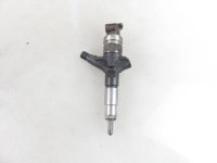 фото thumb №1, Форсунка subaru legacy iv 2.0 d awd 16613aa020