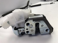 фото thumb №3, Toyota c-hr замок двері лівий зад