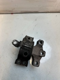 Alfa romeo 159 1.9 8v дизель подушка двигателя кронштейн Цена, фото thumb