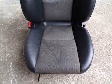 фото thumb №5, Сидіння водія лівий перед mercedes w204 c клас напівшкіра