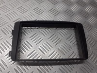 фото thumb №1, Рамка радио mercedes w203 2.0 281190-02