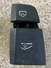 фото thumb №1, Переключатель бардачка audi q7 4l1927227