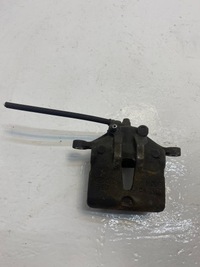 фото thumb №1, Kia sportage iii задний левый суппорт тормозной