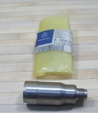 фото thumb №2, Втулка форсунки mercedes actros 9060170488