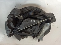 фото thumb №1, Volvo v40 ii пінополістирол вкладиш багажника домкрат 31381882