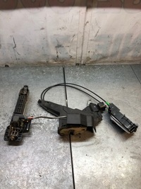 фото thumb №5, Замок двері лівий перед ручка toyota corolla verso