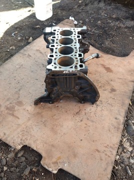 Блок двигателя 110115114R R9M D4 Renault 1.6 DCI