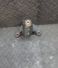 фото thumb №1, Кронштейн двигуна renault trafic ii opel vivaro 01-14 2.0 dci