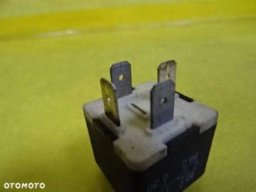 фото thumb №5, Реле 53 vw passat b5.5 141951253b nr32