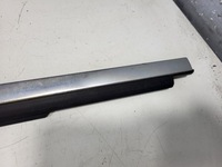 фото thumb №6, Молдинг уплотнитель правый задняя peugeot 5008 i хром