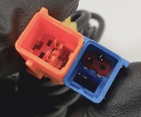 фото thumb №2, Кліпса натягувач правий перед discovery iv l319 eu