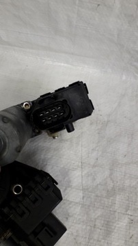 фото thumb №10, Audi a4 моторчик стёкла левый перед 0130821787