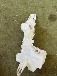 фото thumb №1, Бак омывателя captur ii clio v 289100307r