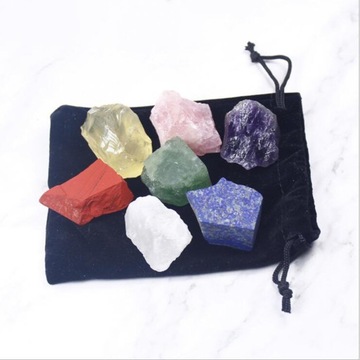 Naturalne kryształowe kamienie czakr do upadku, medytacji i kryształów Reiki 3-5 cm