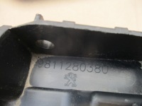 фото thumb №6, Напрямна бампера правий задня 9811280380 peugeot 3008 2